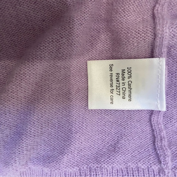 Nine West Cashmere Sweater Round Neck Lilac Lightweight Travel Minimalist L - Picture 8 of 9